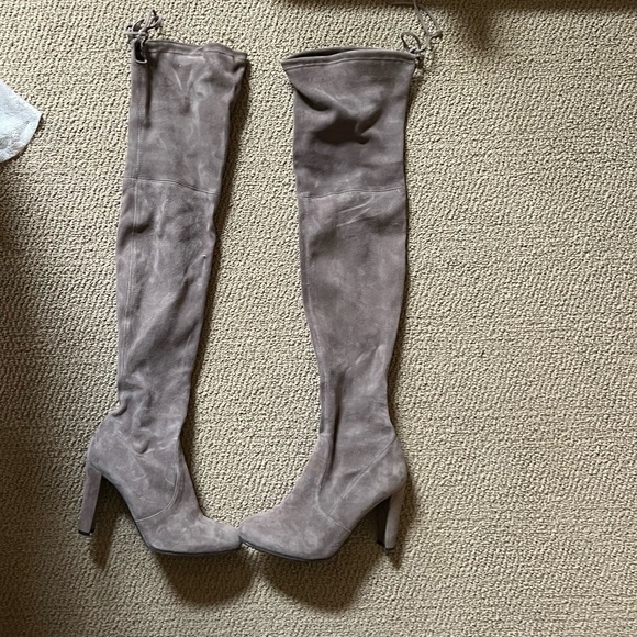Like new Stuart Weitzman boots - Picture 2 of 7